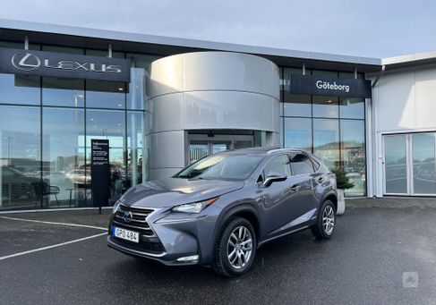 Lexus NX, 2015