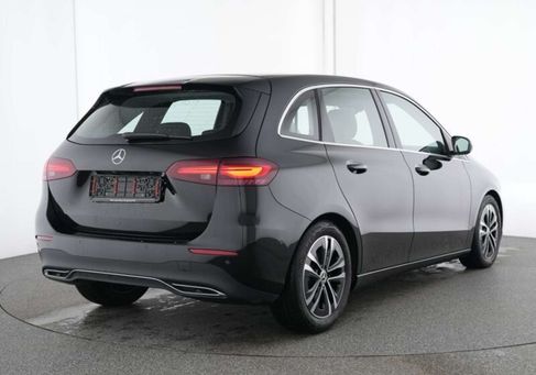 Mercedes-Benz B 200, 2025
