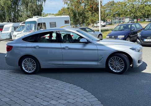 BMW 330 Gran Turismo, 2018