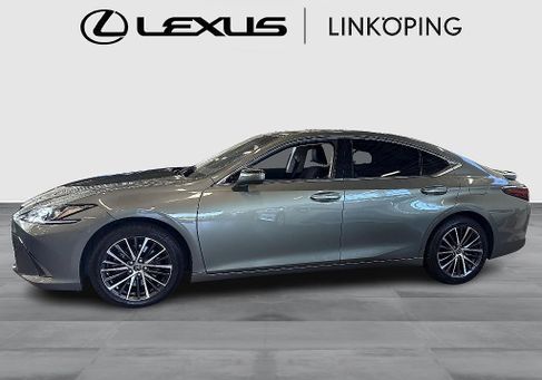 Lexus ES, 2023
