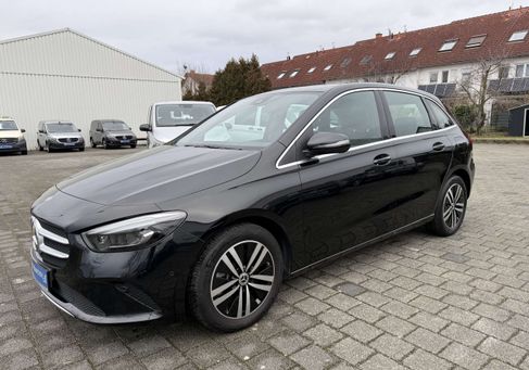 Mercedes-Benz B 250, 2022