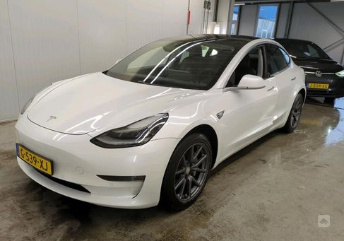 Tesla Model 3, 2019