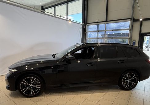 BMW 330, 2026