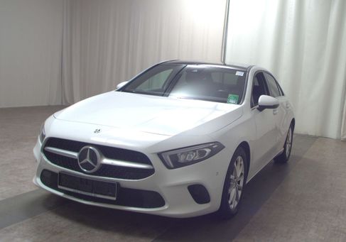 Mercedes-Benz A 180, 2022