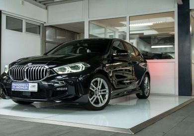 BMW 120, 2022