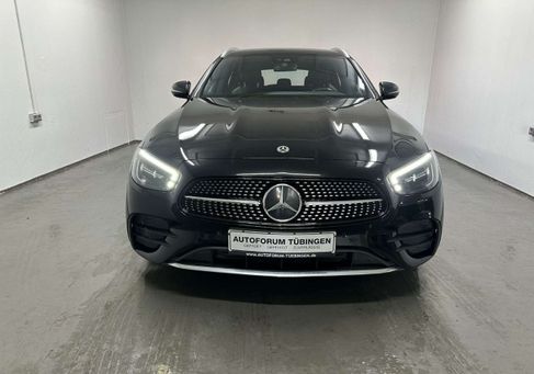Mercedes-Benz E 300, 2022 3