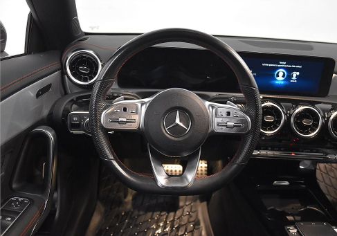 Mercedes-Benz CLA 200 Shooting Brake, 2021