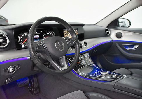 Mercedes-Benz E 220, 2017