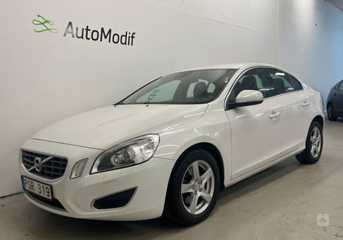 Volvo S60, 2013