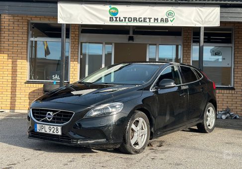 Volvo V40, 2015