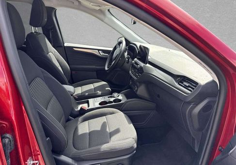 Ford Kuga, 2022