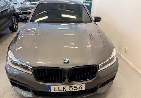 BMW 730, 2016