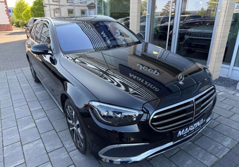 Mercedes-Benz E 200, 2020