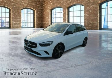 Mercedes-Benz B 180, 2023