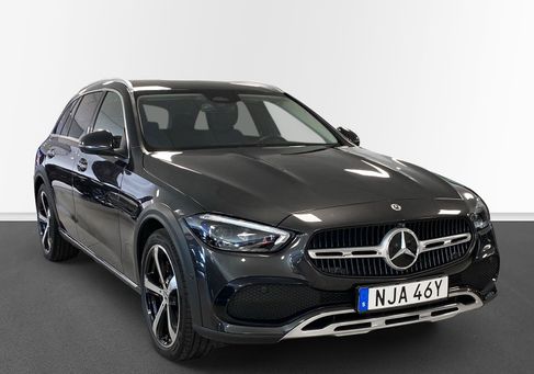 Mercedes-Benz C 220, 2024 3