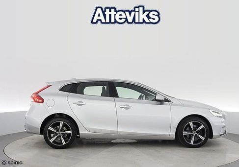 Volvo V40, 2019
