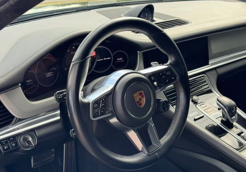 Porsche Panamera, 2018