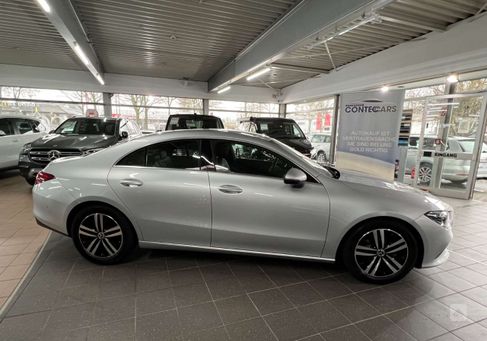 Mercedes-Benz CLA 180, 2020