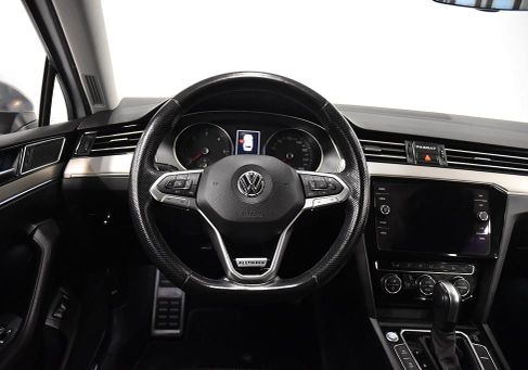 Volkswagen Passat, 2020