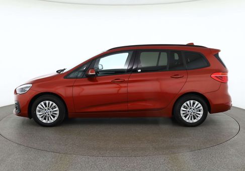 BMW 218, 2021