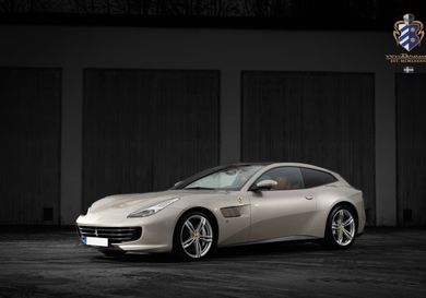 Ferrari GTC4Lusso, 2020