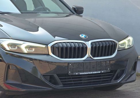 BMW 318, 2022