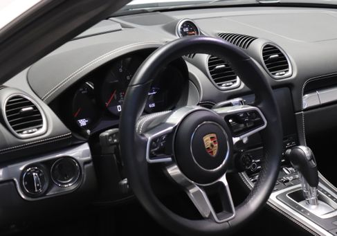 Porsche Boxster, 2023