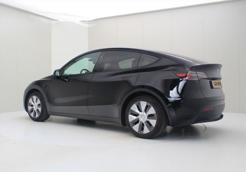 Tesla Model Y, 2024 3