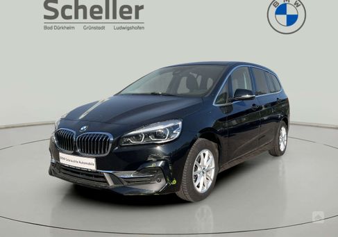 BMW 218, 2021