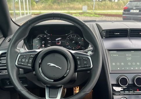 Jaguar F-Type, 2021