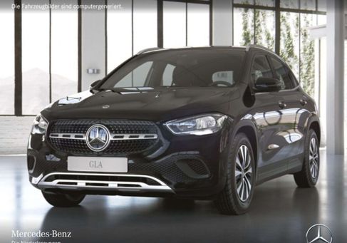 Mercedes-Benz GLA 250, 2021