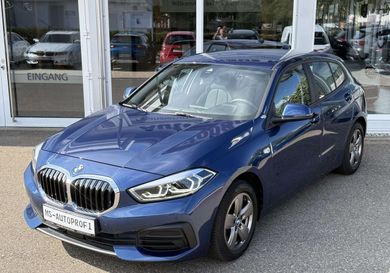 BMW 118, 2022