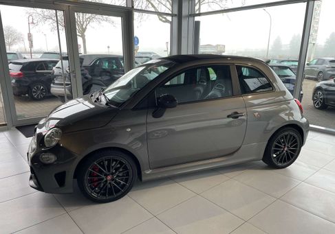 Abarth 500C, 2022