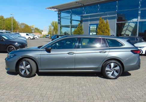 Volkswagen Passat Variant, 2025 2