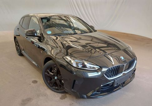 BMW 120, 2025