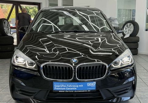 BMW 216, 2022 2