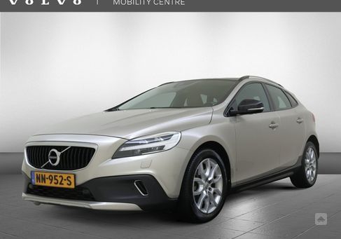 Volvo V40 Cross Country, 2017