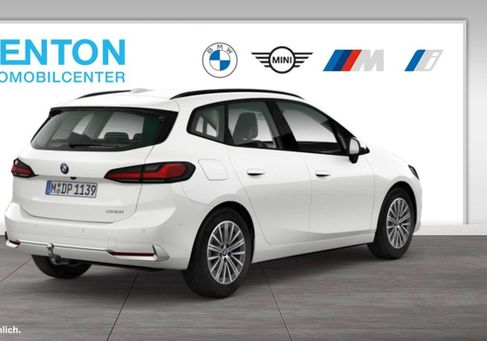 BMW 220, 2025