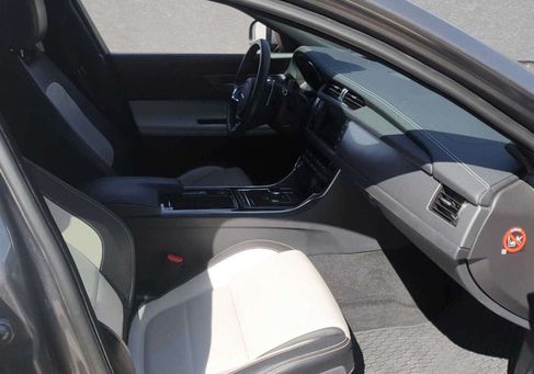 Jaguar XF, 2019
