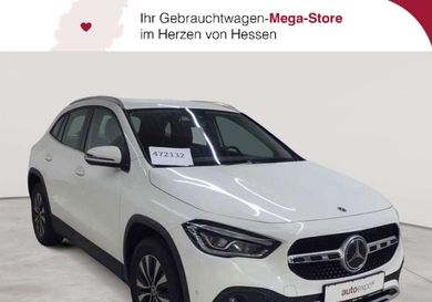 Mercedes-Benz GLA 200, 2022