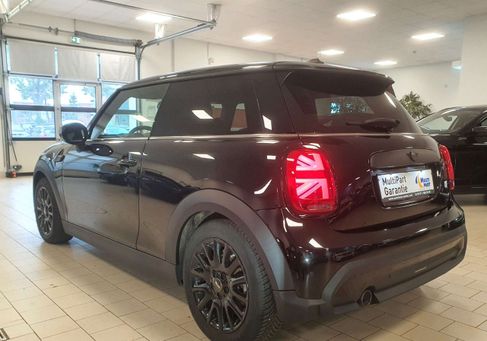 MINI ONE, 2022