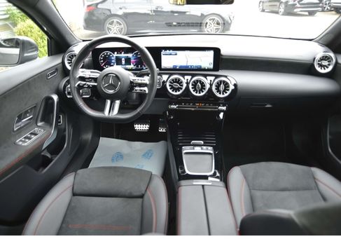 Mercedes-Benz A 180, 2024
