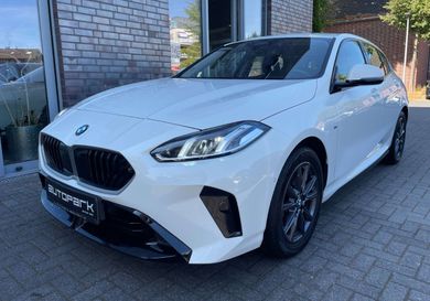 BMW 120, 2025