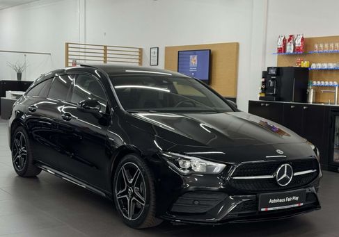 Mercedes-Benz CLA 200, 2022