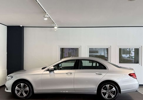 Mercedes-Benz E 200, 2018