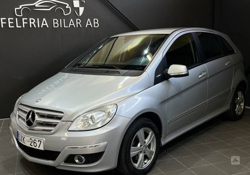 Mercedes-Benz B 180, 2011