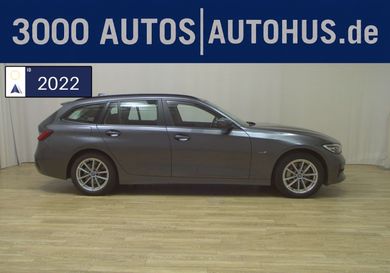 BMW 330, 2022