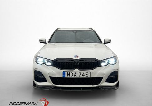 BMW 330, 2022