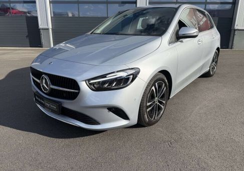 Mercedes-Benz B 180, 2024