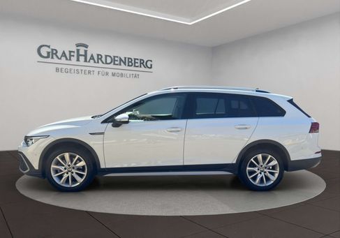 Volkswagen Golf, 2023 2
